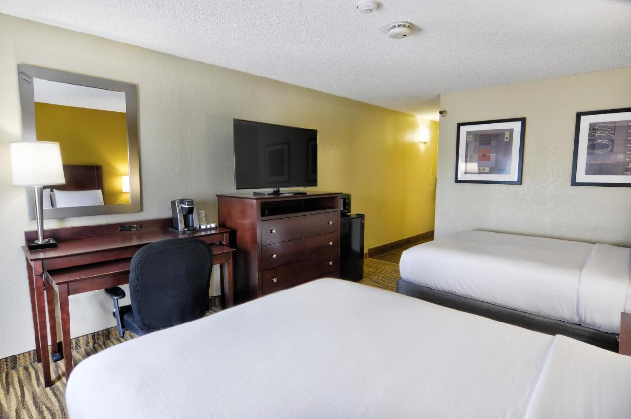 Holiday Inn St. Petersburg N - Clearwater, An Ihg Hotel Екстериор снимка